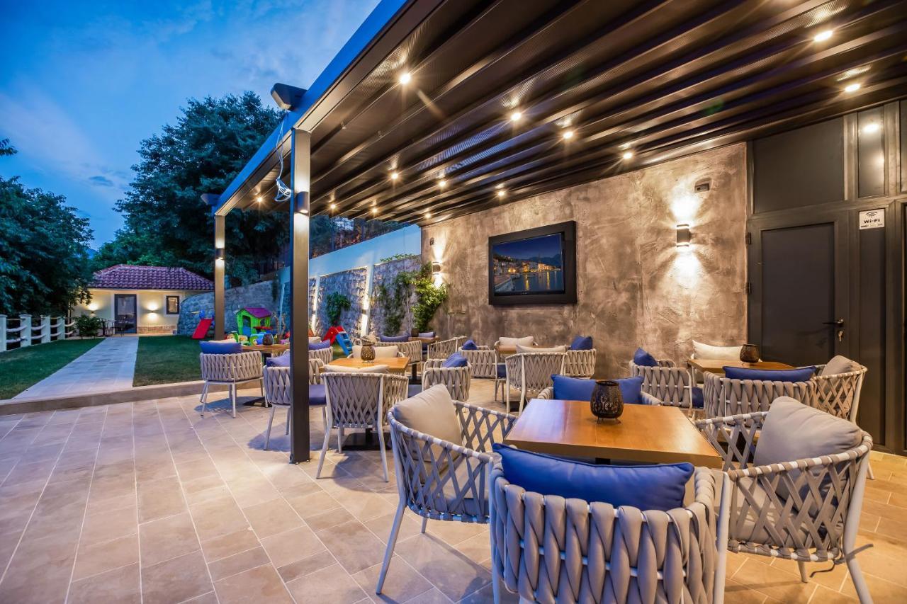 Dekaderon Lux Apartments Котор Экстерьер фото