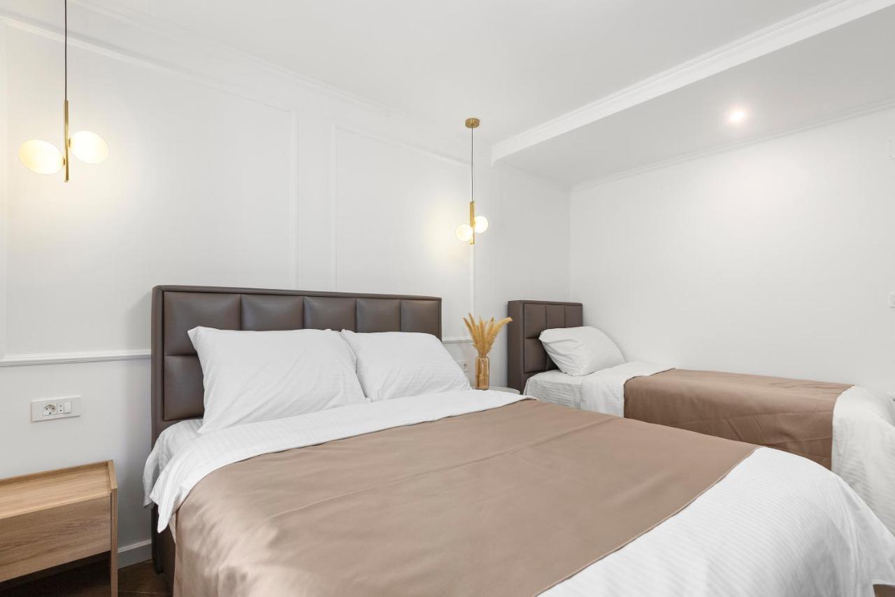 Dekaderon Lux Apartments Котор Экстерьер фото