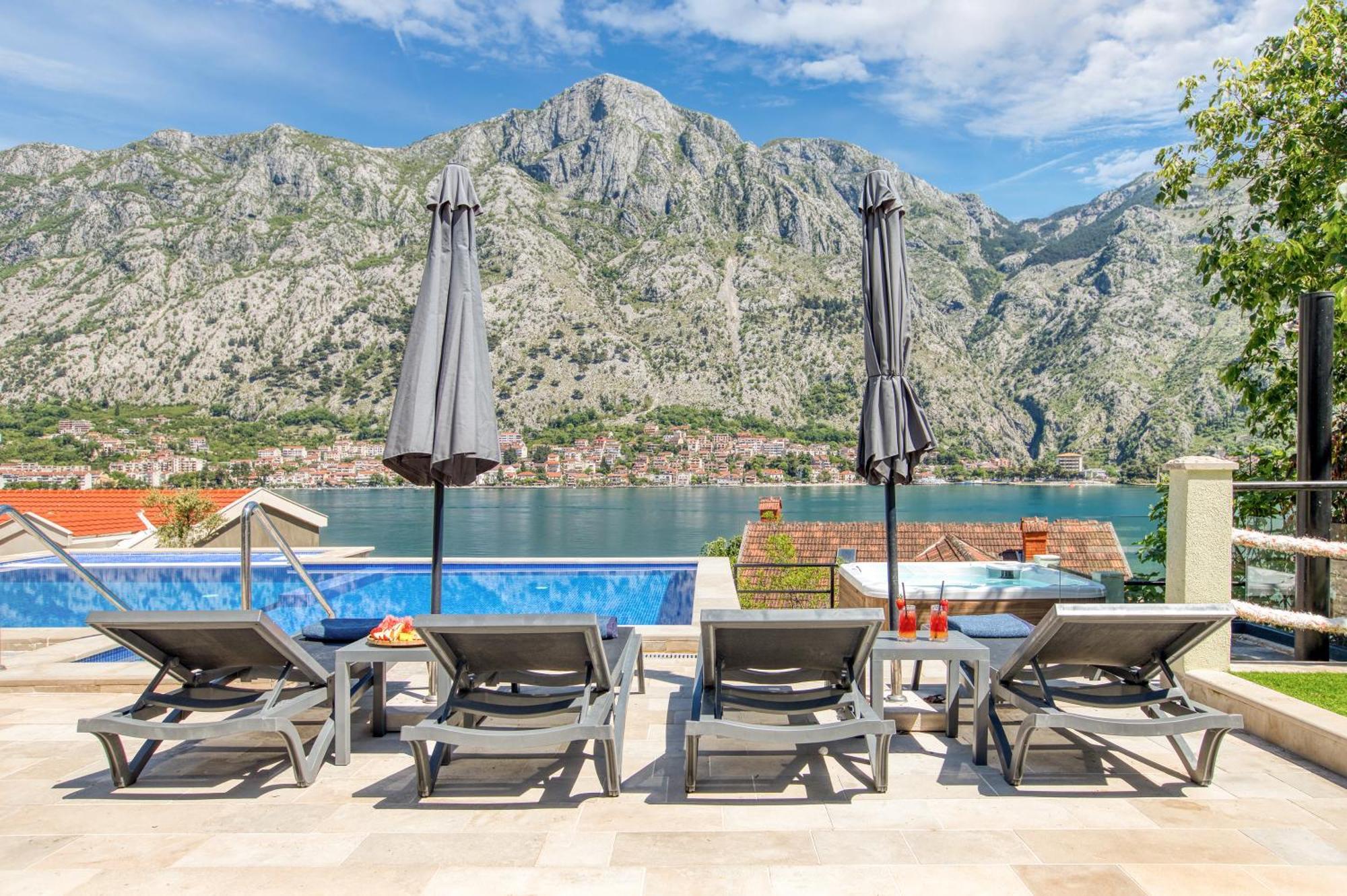 Dekaderon Lux Apartments Котор Экстерьер фото